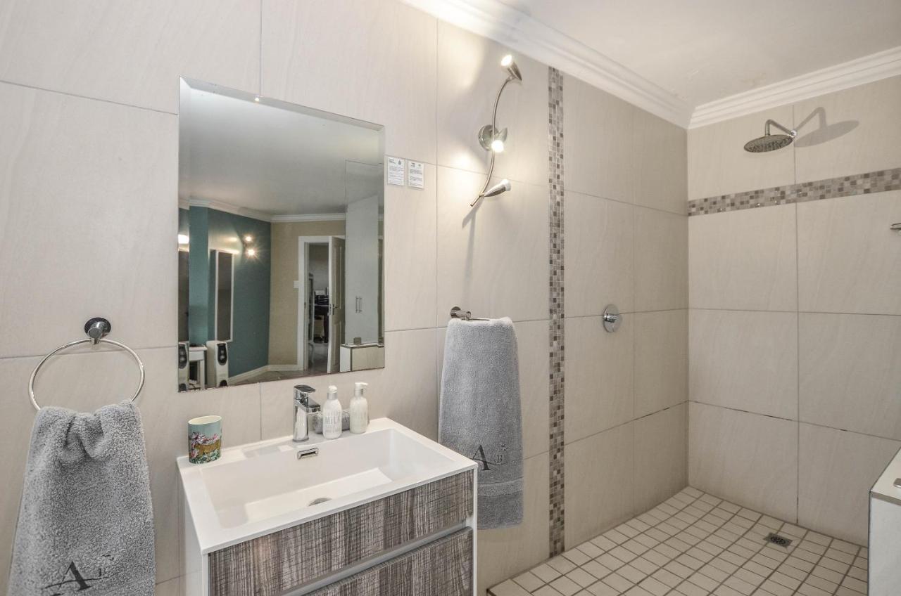 Atlantic Breeze Hotel Cape Town Ngoại thất bức ảnh